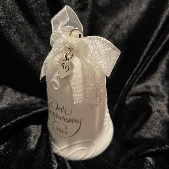 Hallmark Keepsake Anniversary Celebration Ornament 2013 Charm 50 in Original Box - Picture 8 of 9